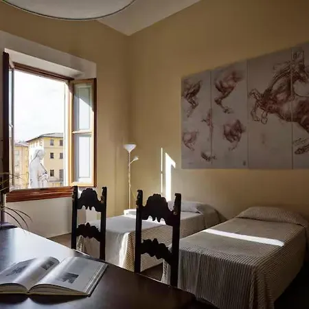 Dante Apartment